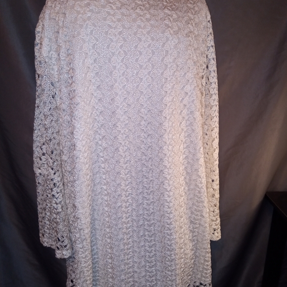 Cato white crochet in-lined blouse - Picture 3 of 3